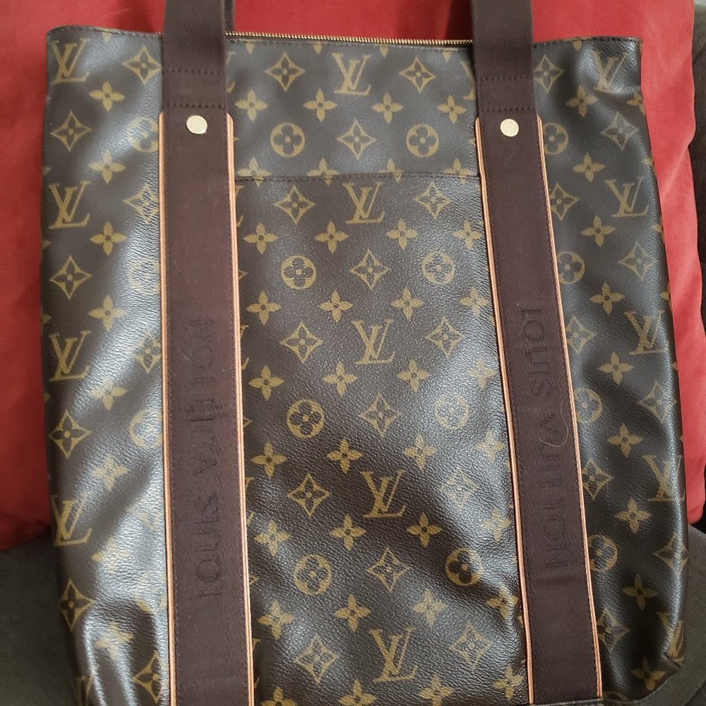 SOLD.  Louis Vuitton Monogram Cabas Beaubourg Tote